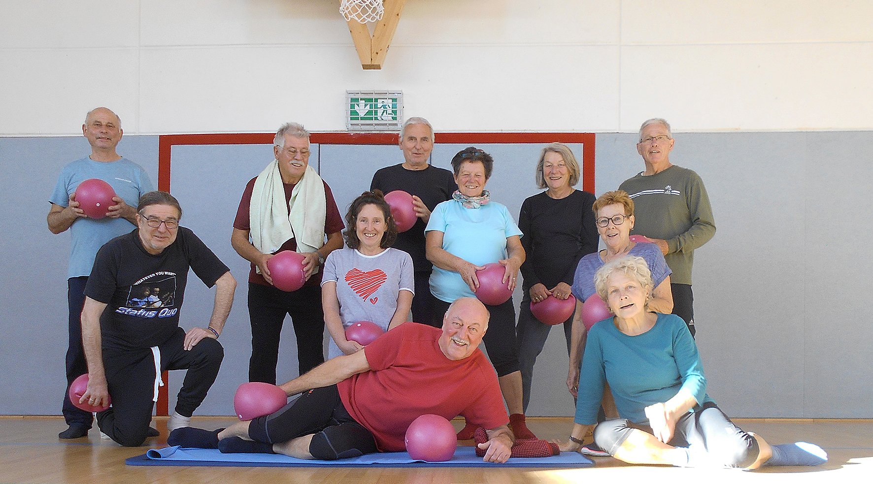 Ü 60 Sportgruppe mit Übungsleiterin Ruth Groseker